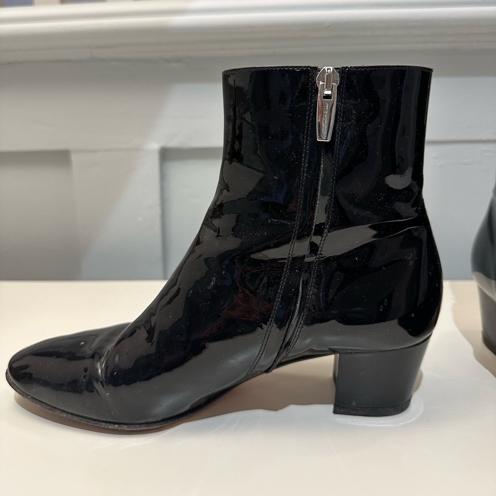 Designer Gianvito Rossi patent leather boots